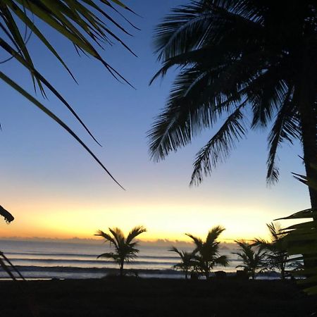 North Shore Surf Camp Hotell Baler Exteriör bild